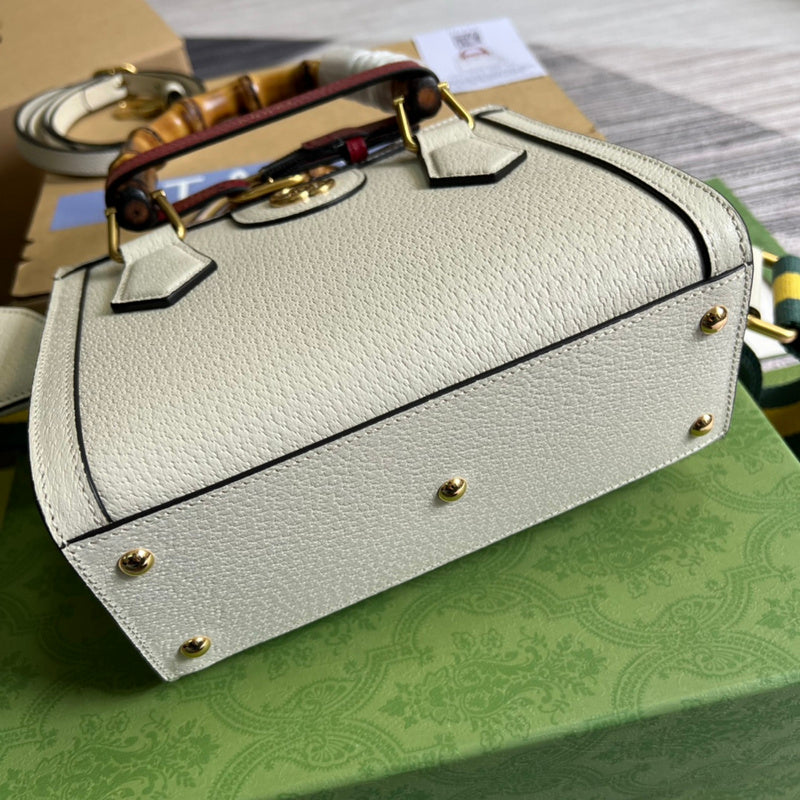 Interior view of everyday-luxe polished women's handbag – women's statement bag