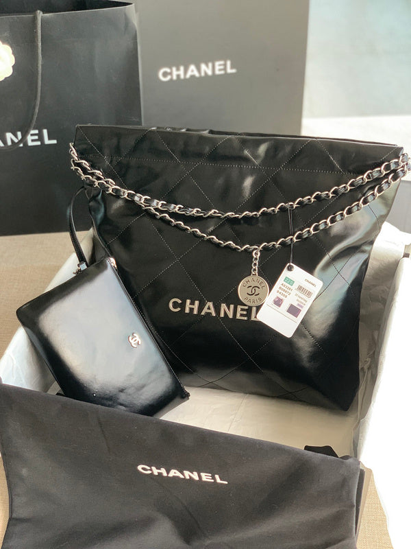  handbag, spacious everyday style, image 2