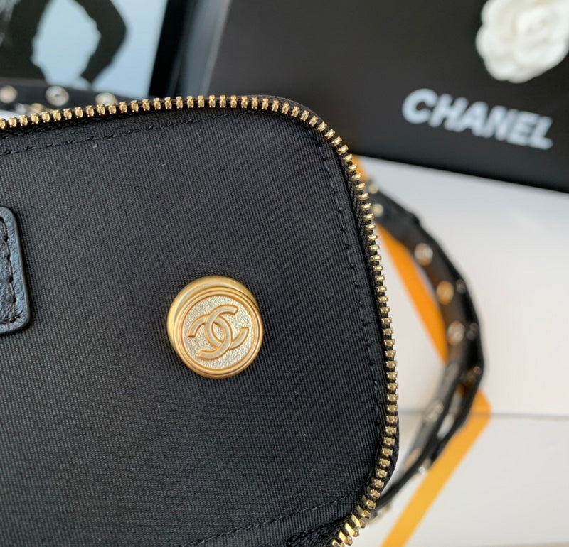  compact purse view 8