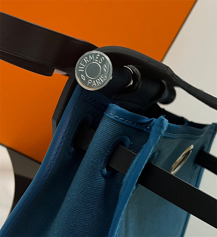  handbag close-up of hardware and finish 17