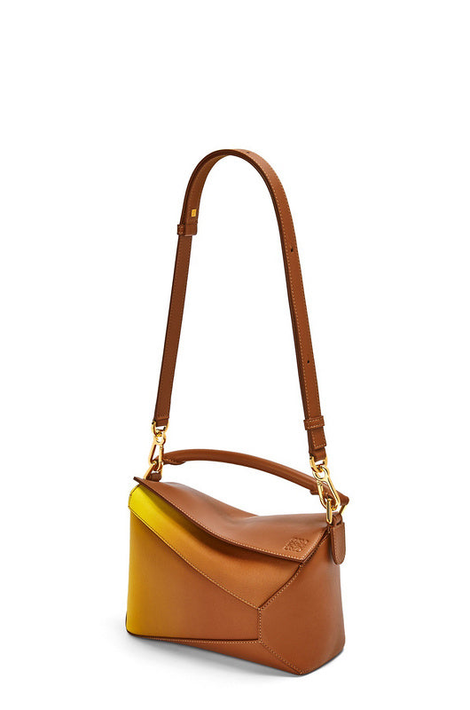 Ziva's Charm handbag – interior view (24cm*10.5cm*16cm)
