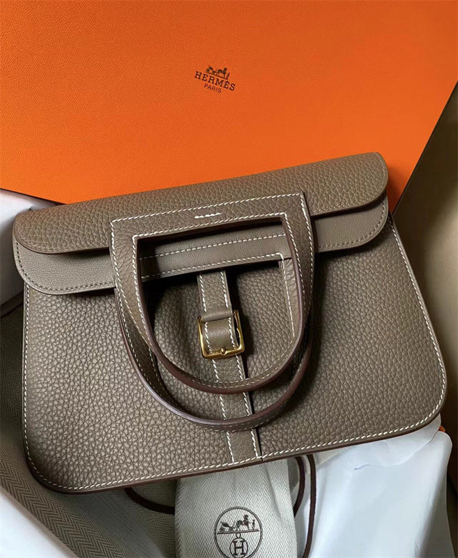  essential shopper bag detail view showing craftsmanship 26