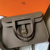  essential shopper bag detail view showing craftsmanship 26