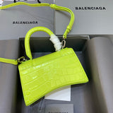 Timeless Premium PU Leather Handbag - Understated Luxury Look | Women's Everyday Carry Handbag #567 - close-up detail shot (image 3) of designer-inspired handbag