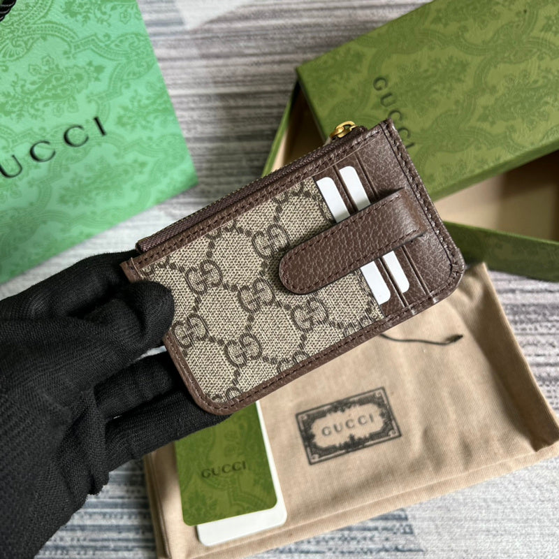 Close-up detail of fluid bag design