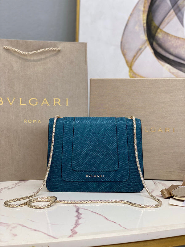 Contemporary Premium PU Leather Handbag - Modern Structured Build | Women's Everyday Carry Handbag #1789 - texture close-up (image 9) of designer-inspired handbag