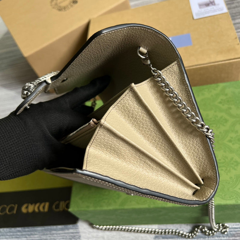Side profile of premium everyday-luxe women's handbag – women's designer-style accessory