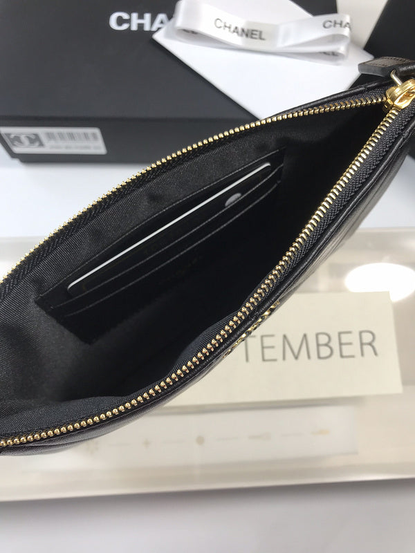 Zivas Charm Chic Craftsmanship Fashion Handbag (Premium Everyday Carry) – Back View
