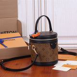  everyday bag interior and compartment view