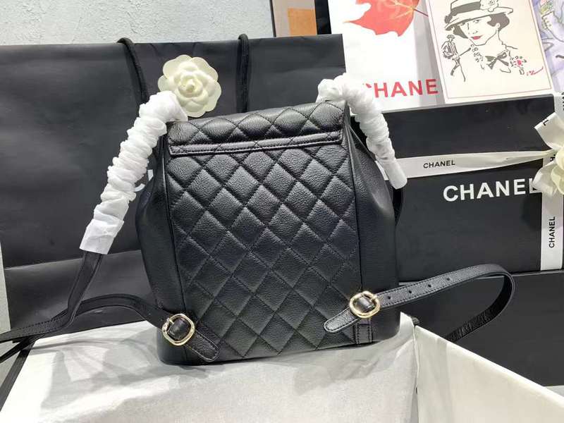 Zivas Charm Modern Minimalist Look Luxury Handbag (Contemporary Shape Language) – Back View