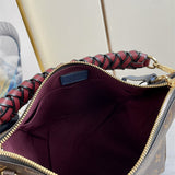 shopper bag interior and compartment view 9