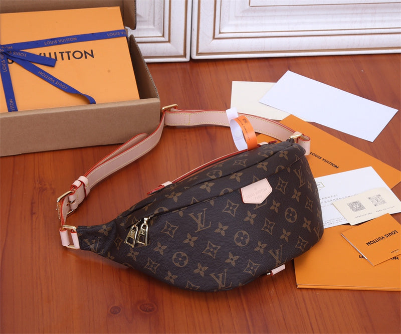  structured bag interior and compartment view