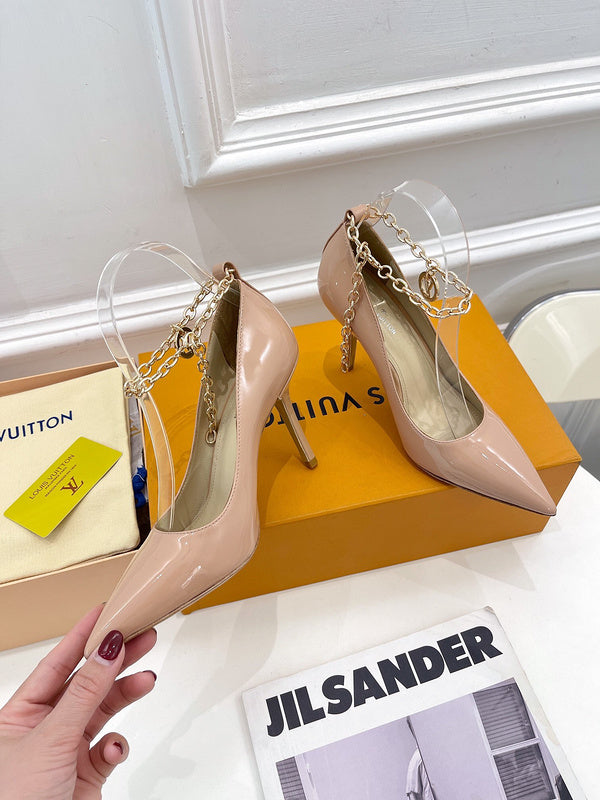 Louis Vuitton shoes Style 414 - full pair display