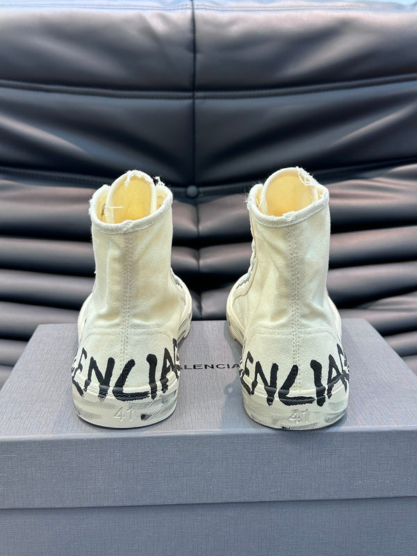 Balenciaga shoes Style 074 - angled studio shot