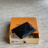  refined everyday bag detail view showing craftsmanship 8