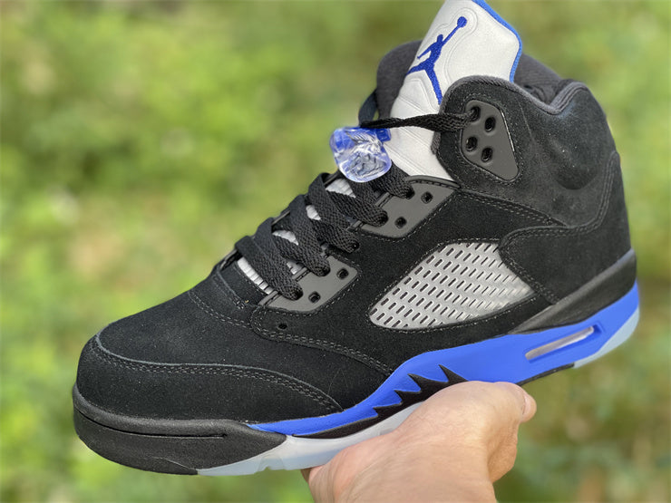 Nike Men's & Women's Premium Casual Sneakers — Style 256 close-up view