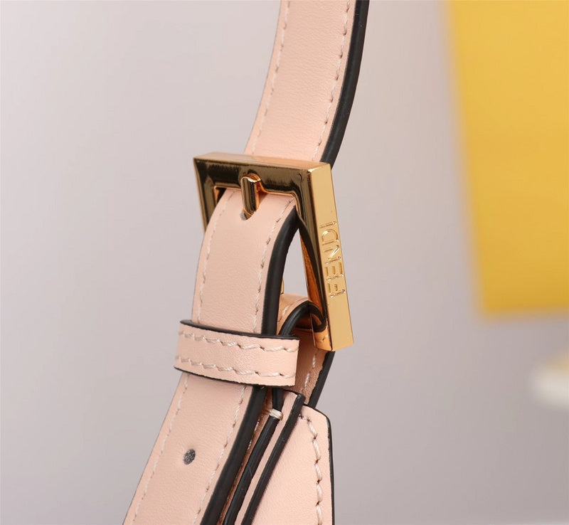 Ziva's Charm handbag – close-up view (Standard Size)