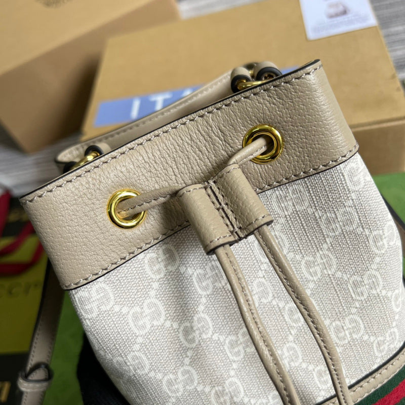 Styled lifestyle shot of elevated chic women's handbag – women's premium purse