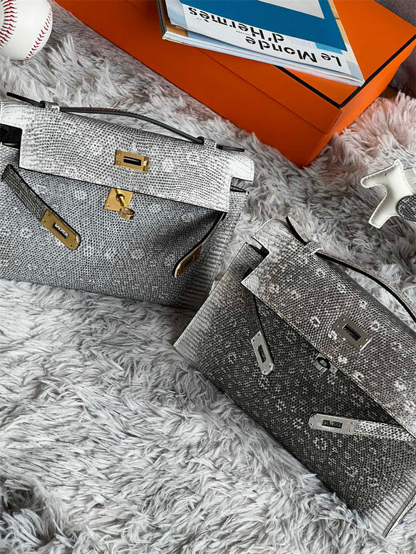  contemporary carryall bag detail view showing craftsmanship 8
