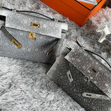  contemporary carryall bag detail view showing craftsmanship 8