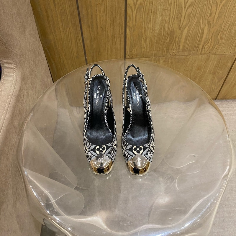 Louis Vuitton shoes Style 200 - back heel detail