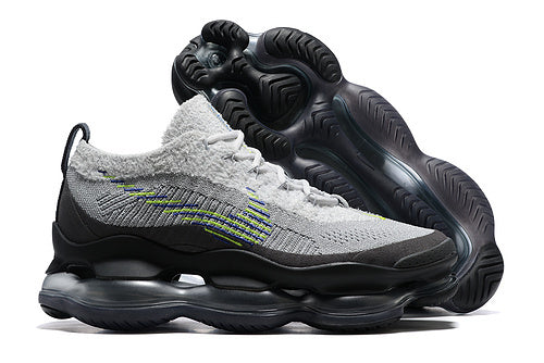 Nike Casual sneakers in all-black heritage-inspired look front view