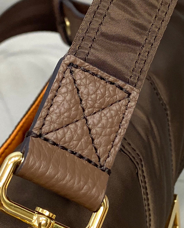 Ziva's Charm handbag – interior view (Standard Size)