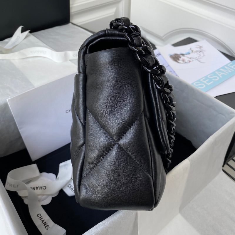  women's handbag, versatile design, view 3