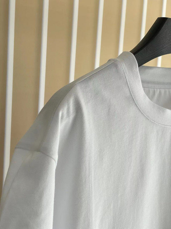Three-quarter angle view of Givenchy luxury piece style No.149