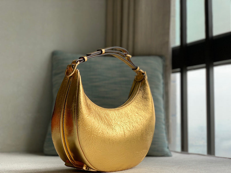Ziva's Charm handbag – detail view (16.5cm*5cm*14cm)