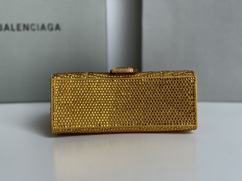 Zivas Charm Contemporary Flair Statement Handbag (Everyday Luxury Essential) – Interior View