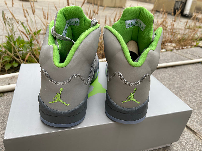 Nike Men's & Women's Designer Lifestyle Shoes — Style 248 detail view