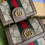 Close-up detail of structured everyday-luxe women's handbag – women's premium purse