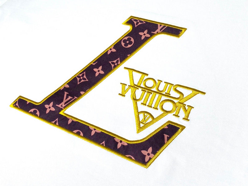 Full styled look of Louis Vuitton cotton t-shirt with relaxed-fit cut
