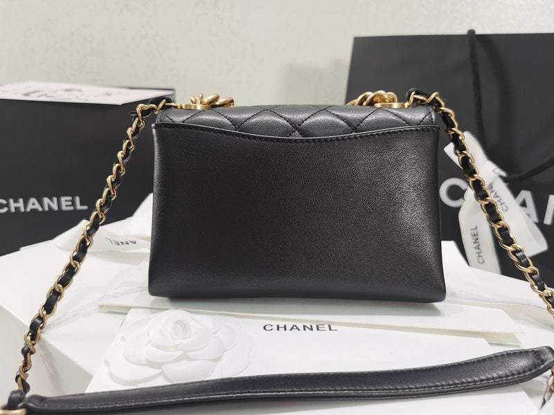  compact purse view 3