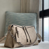  structured bag interior and compartment view