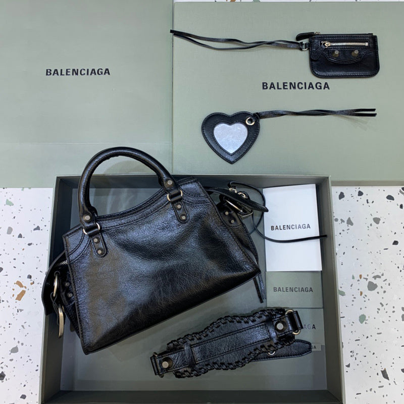 Structured Faux Leather Handbag - Everyday Elegance | Women's Luxury Handbag #337 - close-up detail shot (image 3) of designer-inspired handbag