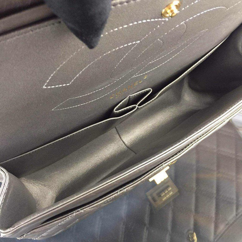  handbag, spacious everyday style, image 2