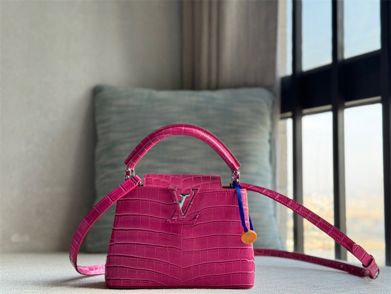  shopper bag interior and compartment view 51
