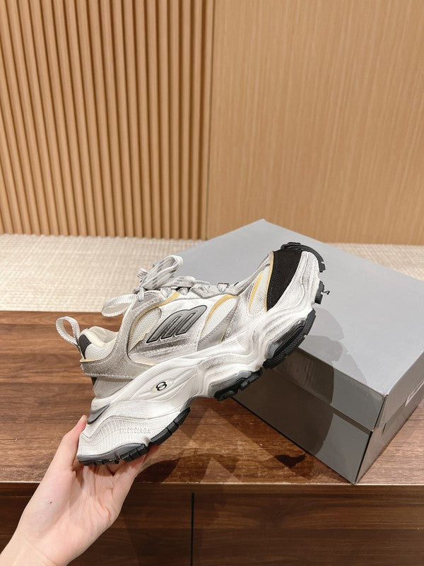 Balenciaga shoes Style 058 - close-up of classic monogram styling