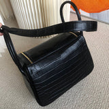  shopper bag interior and compartment view 9