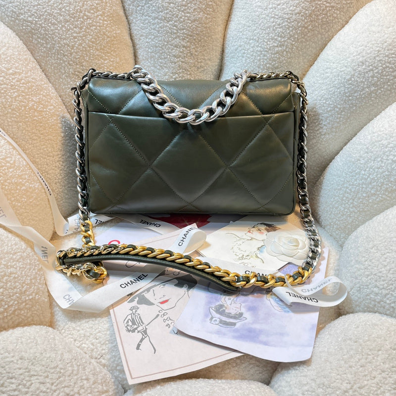Zivas Charm Understated Luxury Designer Handbag (Designer-Inspired Craftsmanship) – Styled Look