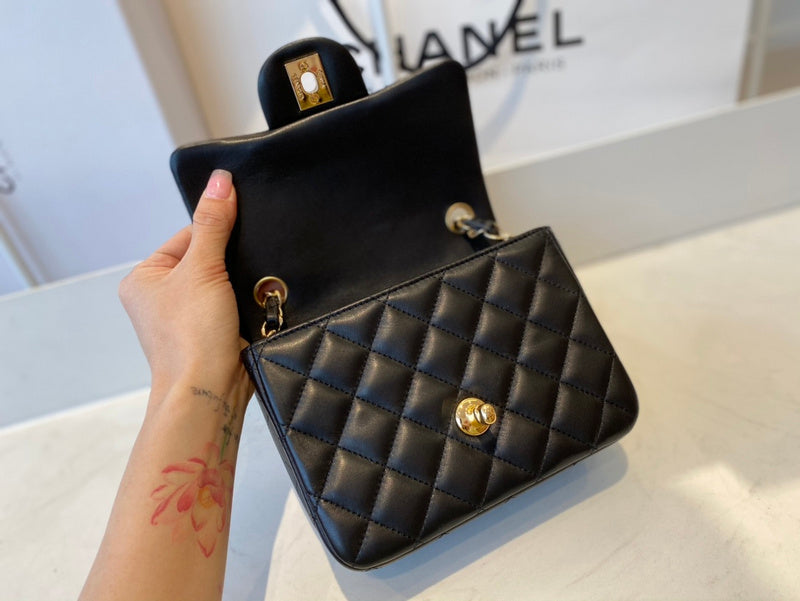  handbag, compact everyday style, image 8