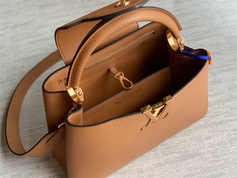  crossbody bag interior and compartment view 33