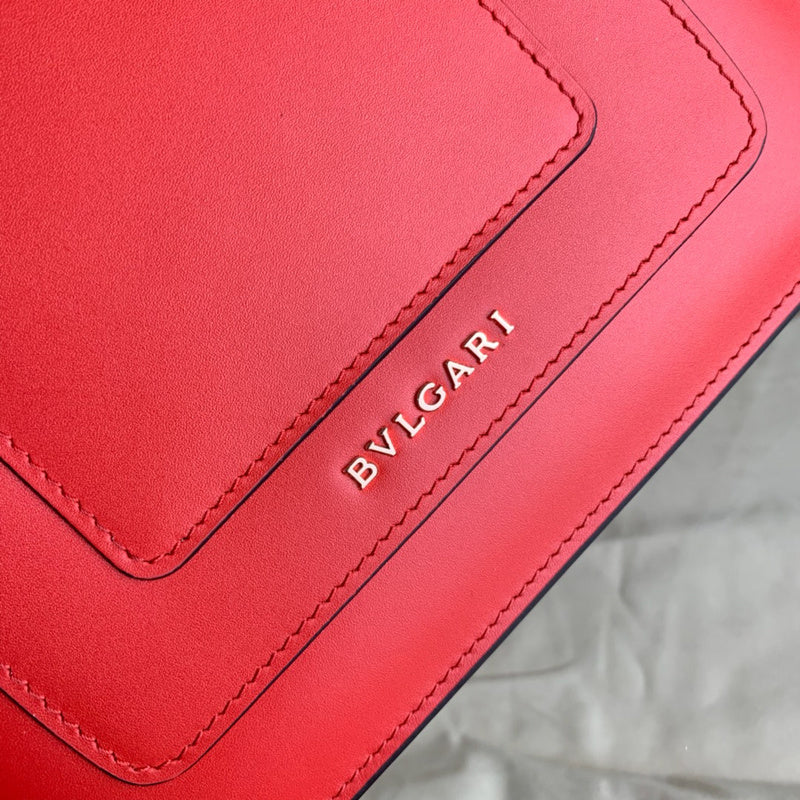 Timeless Vegan Leather Handbag - Polished Finish | Women's Fashion Handbag #1679 - hardware and detail close-up (image 5) of designer-inspired handbag