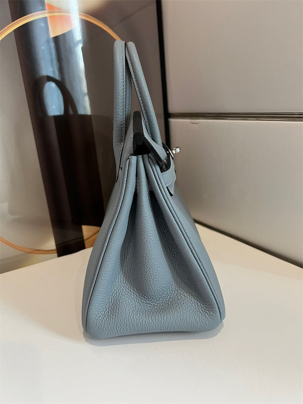 polished structured bag styled with outfit 12