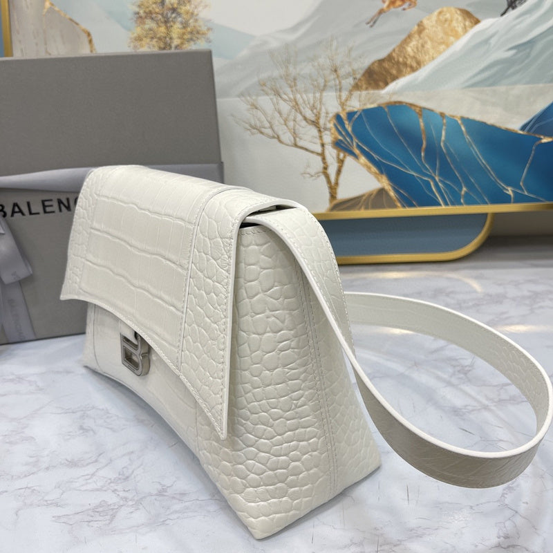 Zivas Charm Chic Craftsmanship Statement Handbag (Designer-Inspired Craftsmanship) – Lifestyle Shot