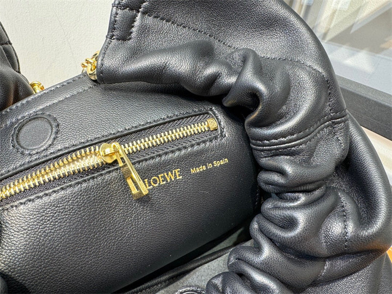 Ziva's Charm handbag – interior view (29cm*24cm*10.5cm)