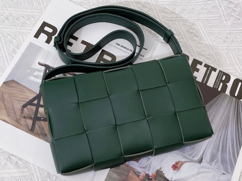 Polished Premium PU Leather Handbag - Refined Silhouette | Women's Designer-Inspired Purse #1616 - product detail shot (image 10) of designer-inspired handbag