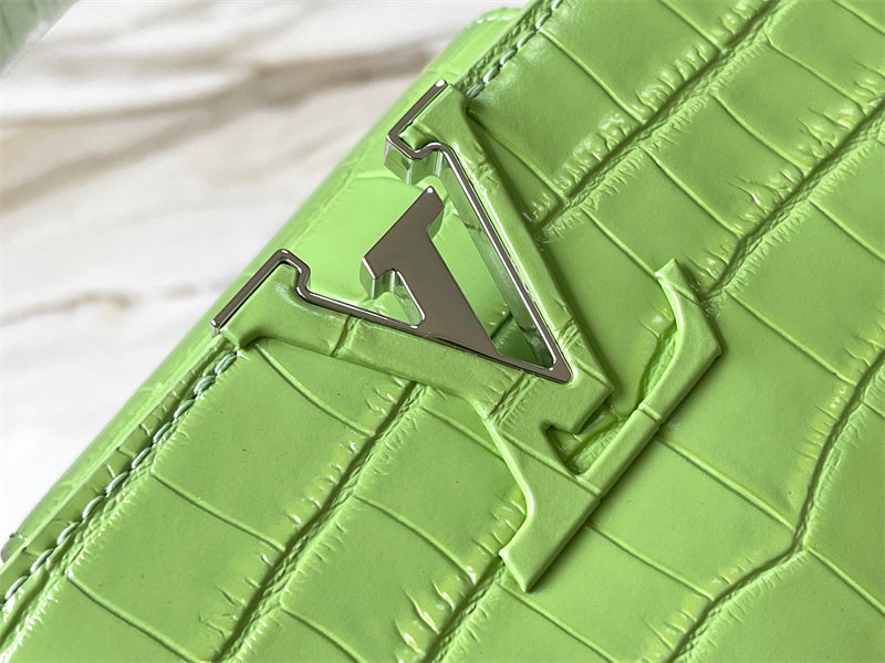  Tailored everyday bag carried on shoulder 52